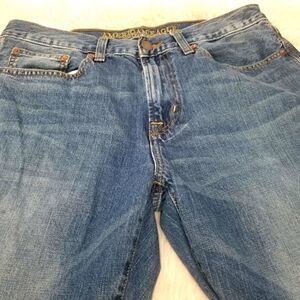 American Eagle Outfitter Jeans. 32" x 30".